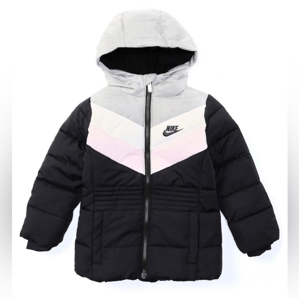 Nike girls puffer jacket chevron design with pink and white